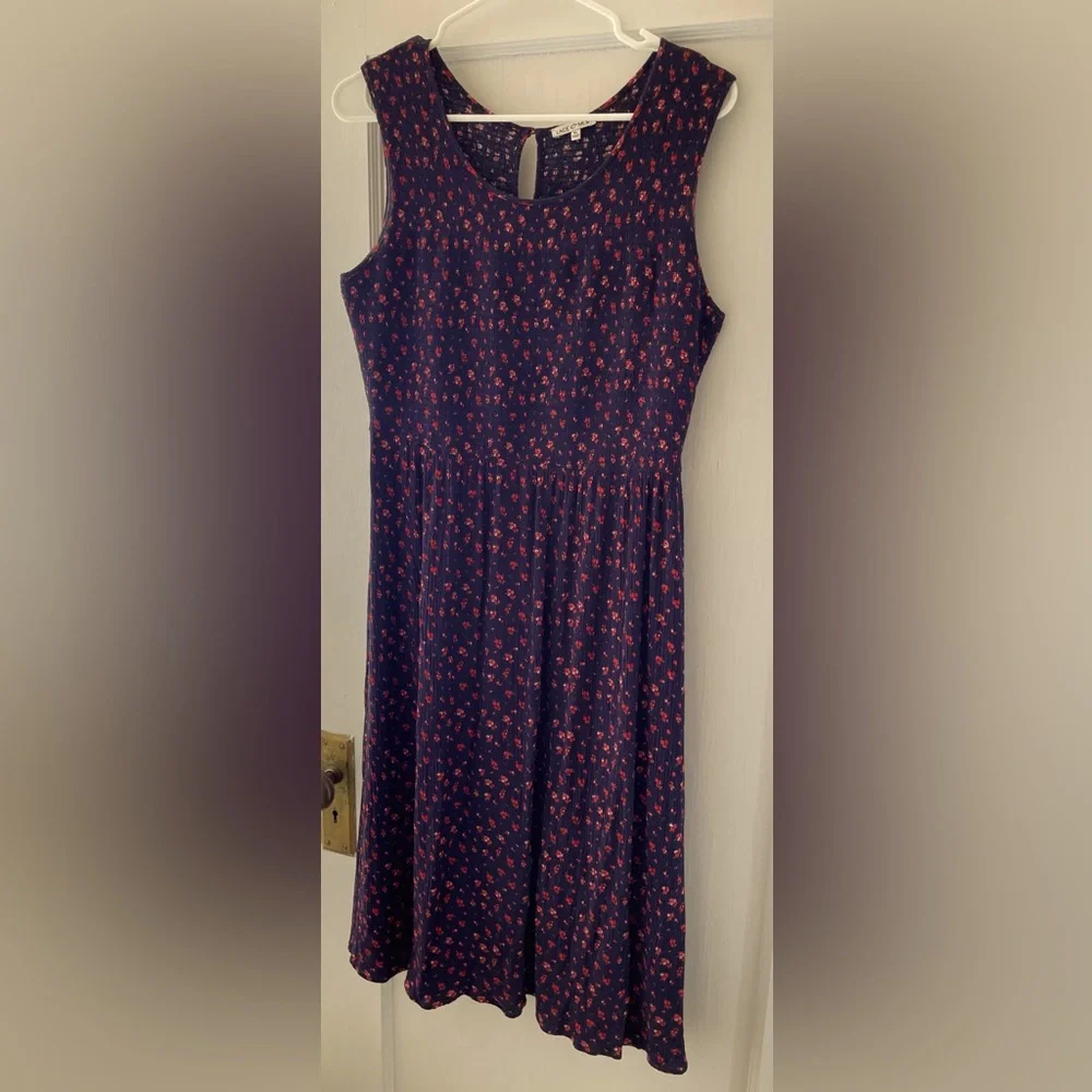 Comfortable, Light, Navy Blue & Red Floral Dress - Picture 1 of 9